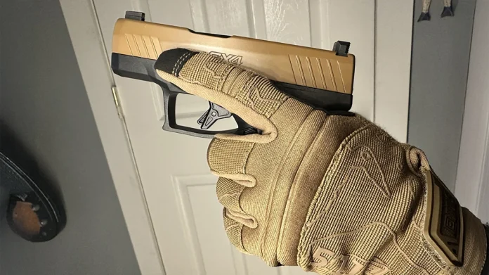shooting-with-shooting-gloves-01.webp.webp